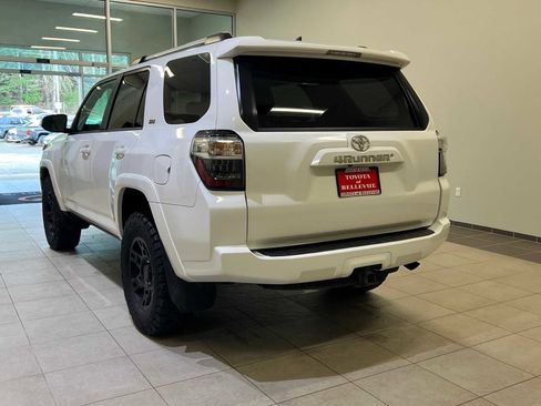 Used 2019 Toyota 4Runner SR5 image 4