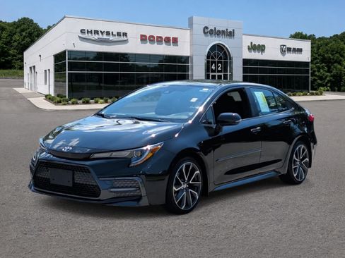Used 2022 Toyota Corolla SE FWD image 1