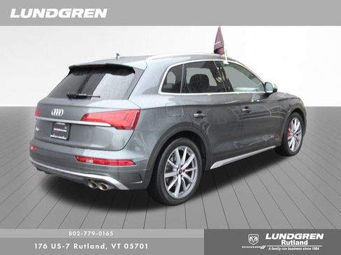 Certified 2024 Audi SQ5 Premium Plus image 3