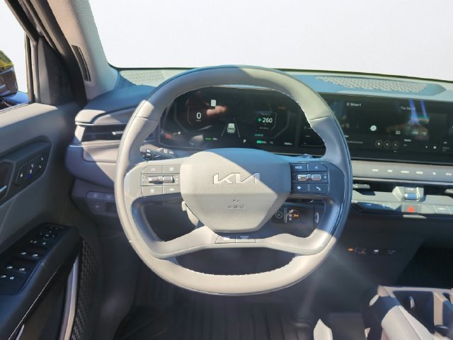 Certified 2026 Kia EV9 Wind AWD/4WD image 9