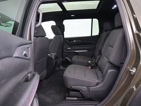 Used 2024 Chevrolet Traverse Z71 w/ Enhanced Driving Package image 30