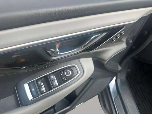 Used 2022 Subaru Outback Limited AWD/4WD image 6