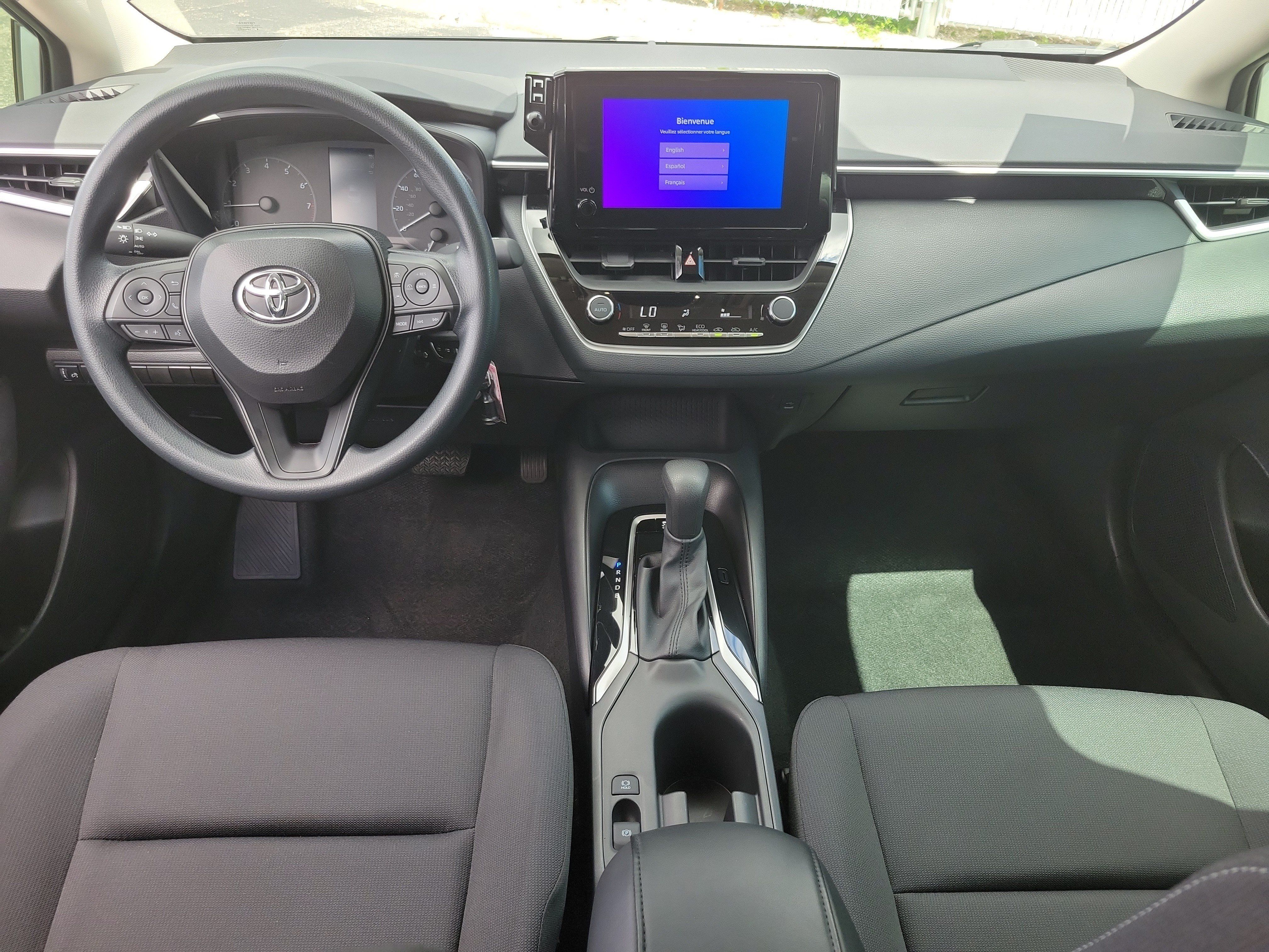 Used 2025 Toyota Corolla LE FWD image 13