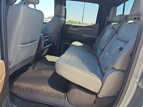 Used 2023 GMC Sierra 1500 SLT w/ SLT Premium Plus Package AWD/4WD image 11