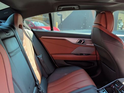 Used 2020 BMW M850i xDrive AWD/4WD image 25