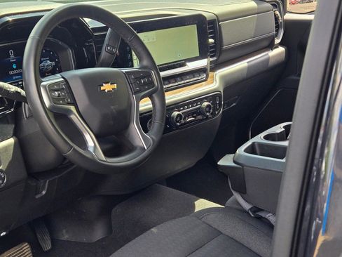 Certified 2024 Chevrolet Silverado 1500 LT AWD/4WD image 24