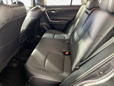 Used 2021 Toyota RAV4 XLE Premium image 25