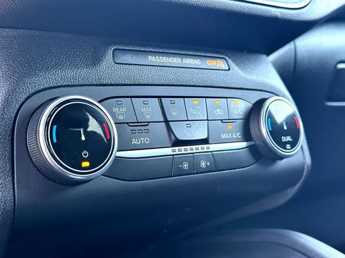 Used 2025 Ford Escape ST-Line AWD/4WD image 23