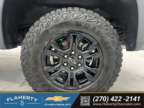Used 2025 Chevrolet Silverado 1500 ZR2 w/ Technology Package AWD/4WD image 20