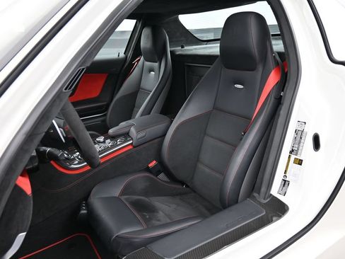 Used 2014 Mercedes-Benz SLS AMG Black Series image 5