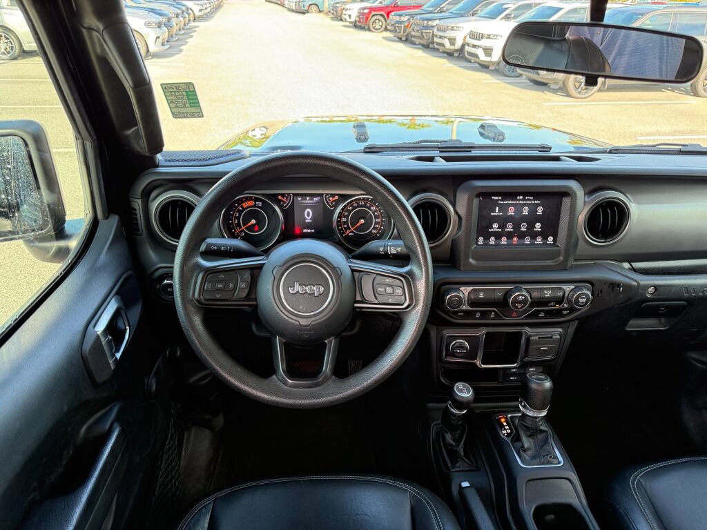 Used 2022 Jeep Wrangler Unlimited Sport AWD/4WD image 14