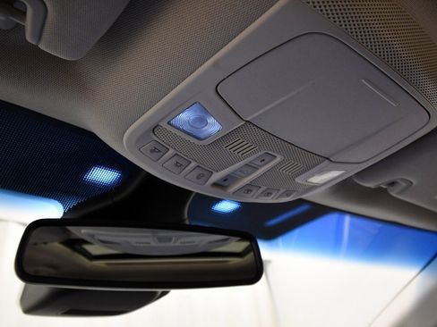 Used 2019 Ford Edge Titanium w/ Canadian Touring Package image 29