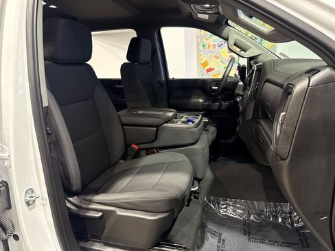 Used 2022 Chevrolet Silverado 2500 Custom w/ Custom Value Package AWD/4WD image 93