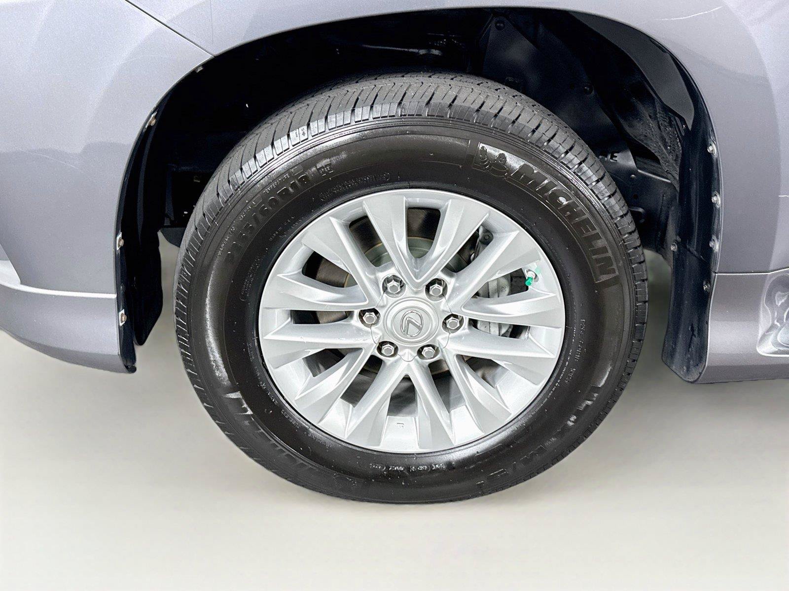 Used 2019 Lexus GX 460 Premium AWD/4WD image 46