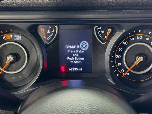 Used 2024 Jeep Wrangler Unlimited Sport AWD/4WD image 14