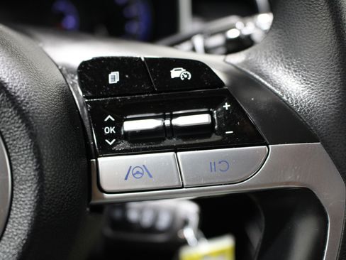 Used 2022 Hyundai Santa Cruz SE AWD/4WD image 11