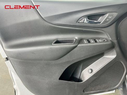 Used 2020 Chevrolet Equinox LT FWD image 24