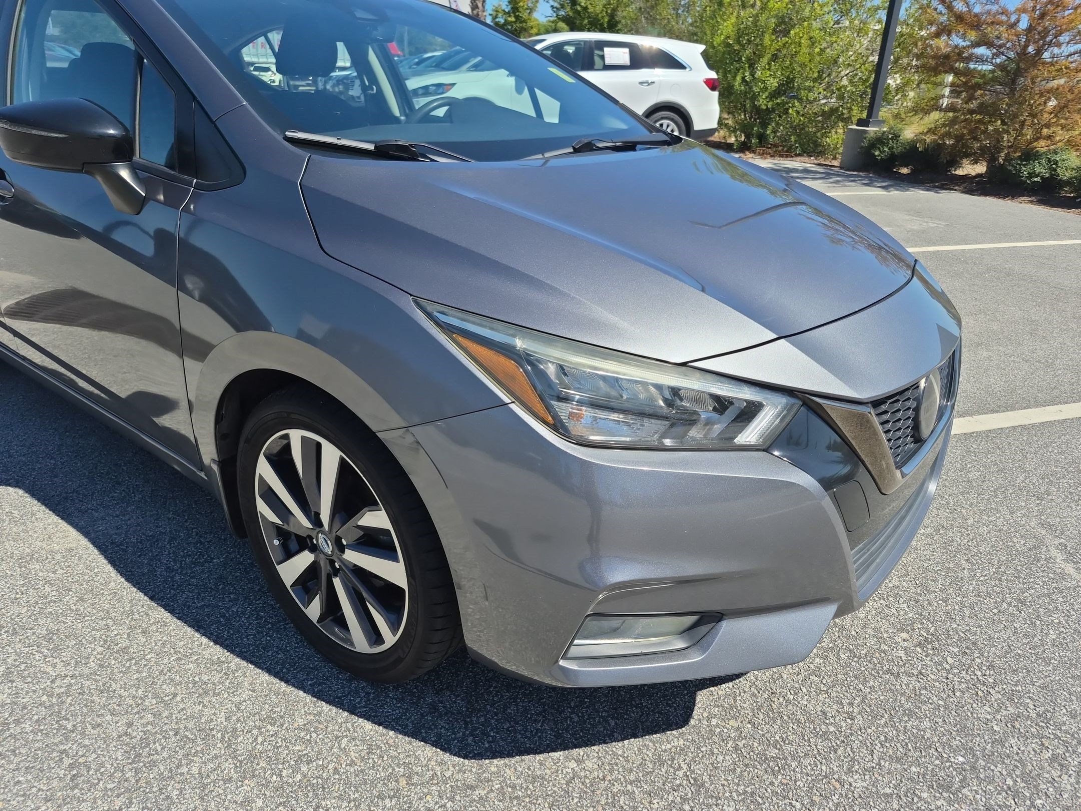 Certified 2020 Nissan Versa SR w/ Electronics Package FWD image 10