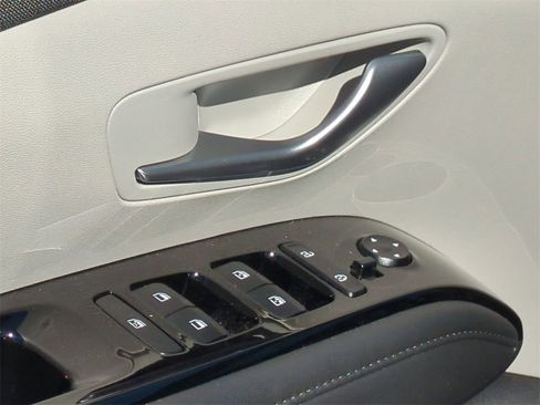 Certified 2024 Hyundai Tucson SEL image 11