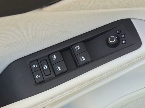 New 2026 Jeep Cherokee Laredo AWD/4WD image 19