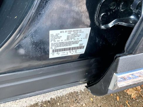 Used 2023 Ford Explorer Limited w/ Equipment Group 301A image 4