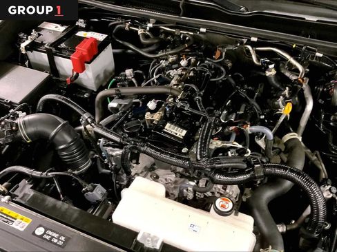 Used 2025 Toyota 4Runner Limited AWD/4WD image 33