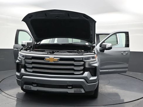 Used 2023 Chevrolet Silverado 1500 High Country RWD image 40
