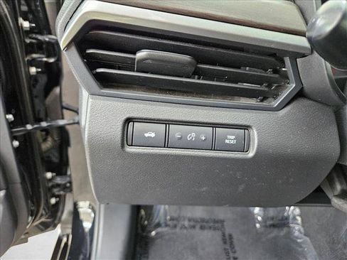 Used 2025 Nissan Altima 2.5 SV FWD image 25