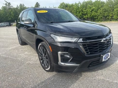 Used 2023 Chevrolet Traverse RS AWD/4WD image 8