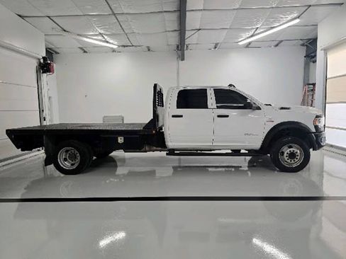Used 2022 RAM 5500 Tradesman w/ Max Tow Package AWD/4WD image 10