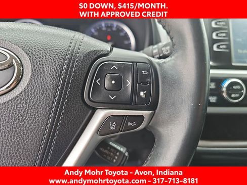 Used 2017 Toyota Highlander XLE FWD image 16