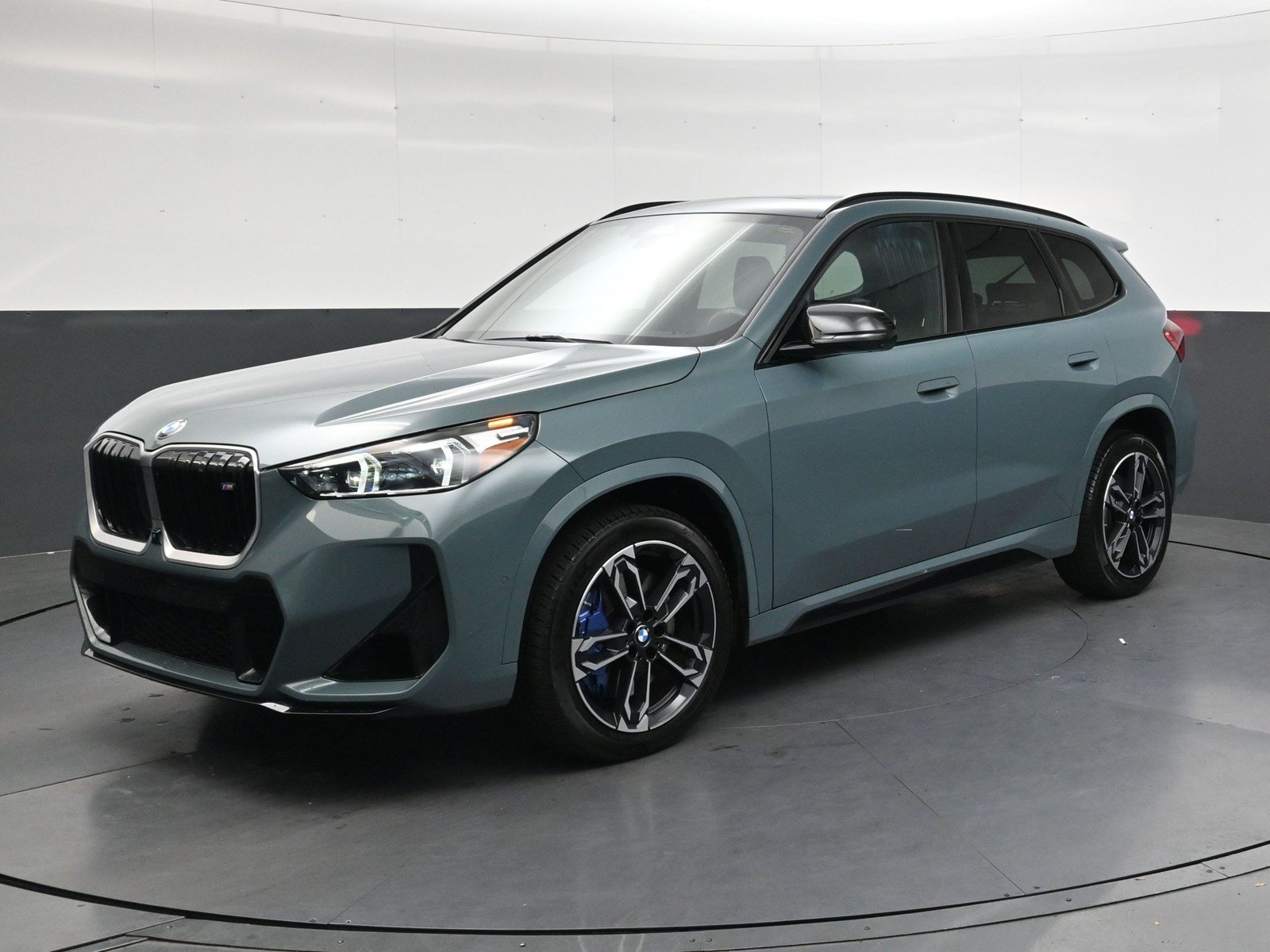 Used 2025 BMW X1 M35i AWD/4WD image 8
