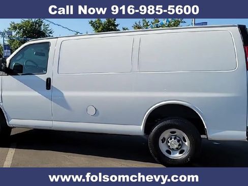 Used 2024 Chevrolet Express 2500 w/ Driver Convenience Package image 7