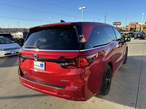 Certified 2025 Honda Odyssey Sport-L image 5