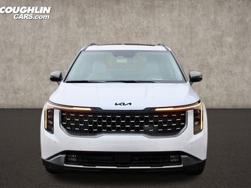 New 2025 Kia Carnival SX w/ SX Dark Edition Package FWD image 9