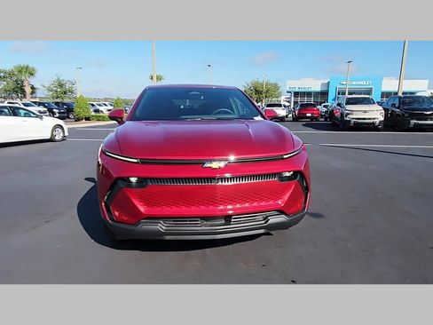 New 2026 Chevrolet Equinox EV LT image 23