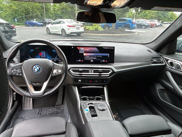 Used 2023 BMW i4 eDrive40 RWD image 12