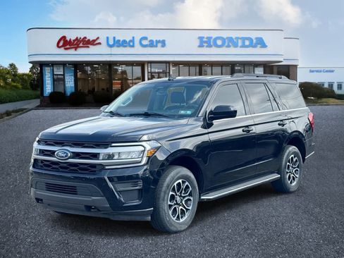 Used 2022 Ford Expedition XLT AWD/4WD image 1