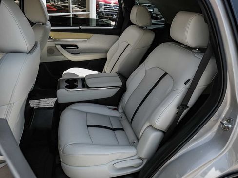 Used 2025 MAZDA CX-90 3.3 Turbo S w/ Premium Plus AWD/4WD image 40
