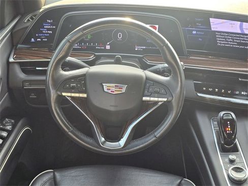 Used 2023 Cadillac Escalade ESV Premium Luxury image 16