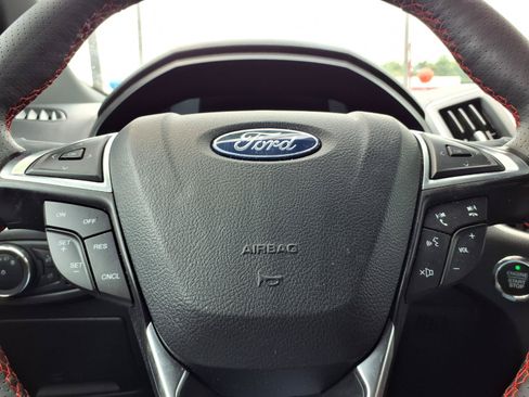Used 2024 Ford Edge ST-Line AWD/4WD image 14