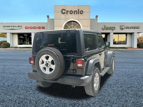 Used 2022 Jeep Wrangler Sport S AWD/4WD image 3