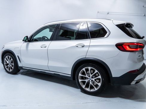 Used 2021 BMW X5 xDrive45e w/ Premium Package image 2