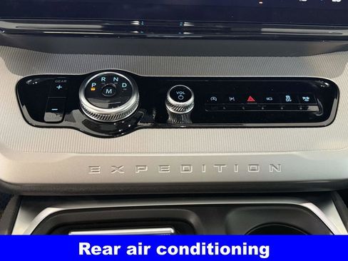 New 2025 Ford Expedition Active image 14