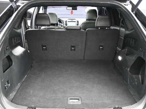 Used 2020 Ford Edge ST-Line FWD image 30