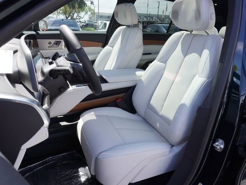 New 2026 Cadillac Vistiq Luxury image 14