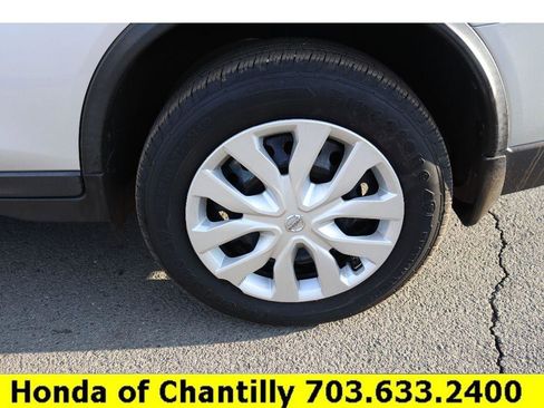 Used 2016 Nissan Rogue S w/ Appearance Package image 27