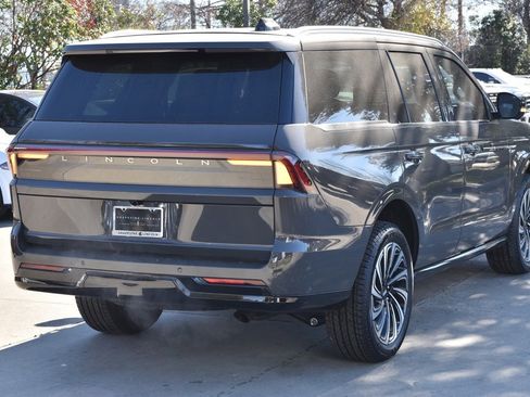 New 2025 Lincoln Navigator Black Label image 7
