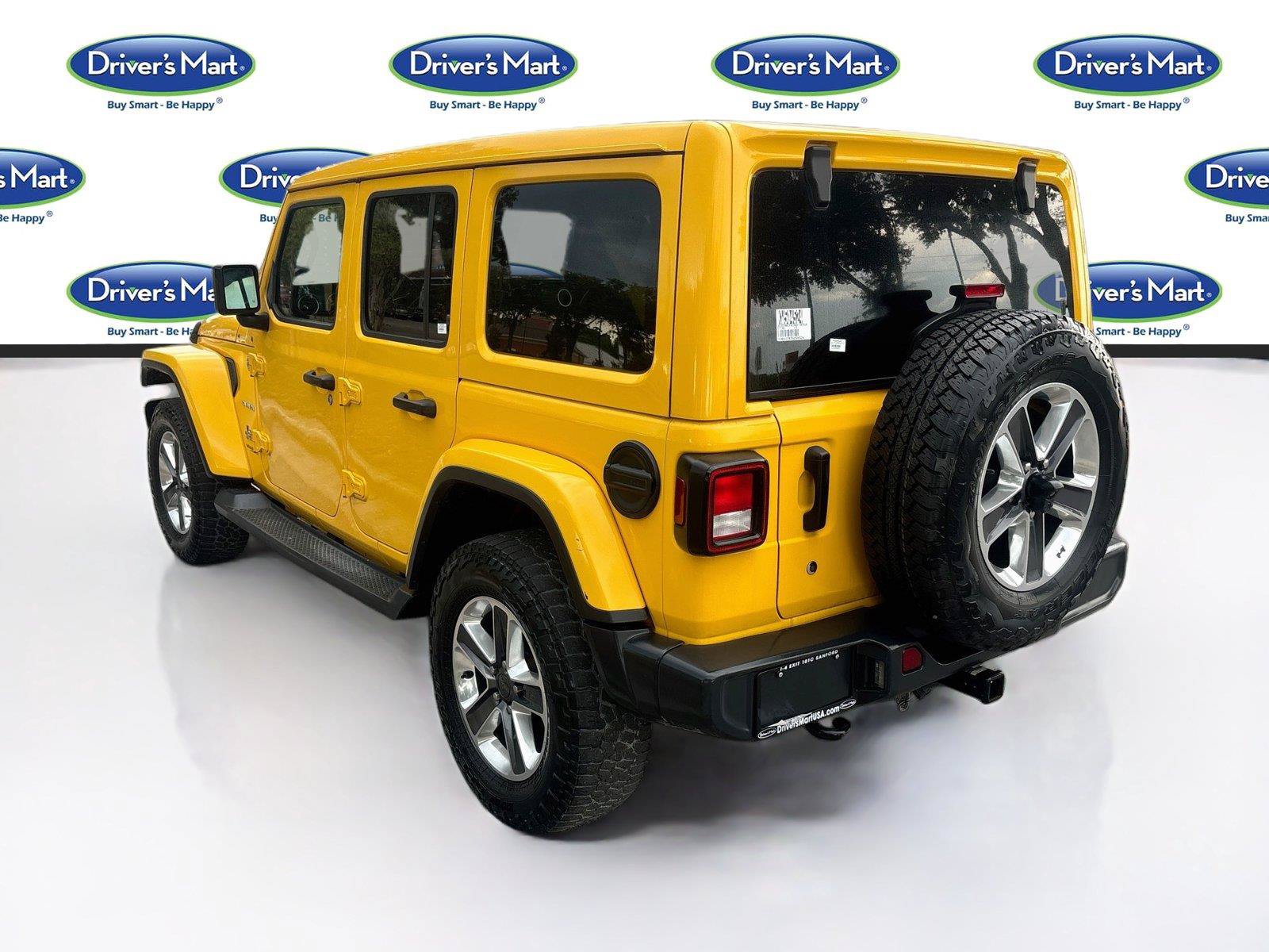 Used 2019 Jeep Wrangler Unlimited Sahara AWD/4WD image 5