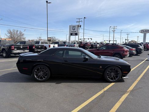 Used 2022 Dodge Challenger R/T Scat Pack image 16